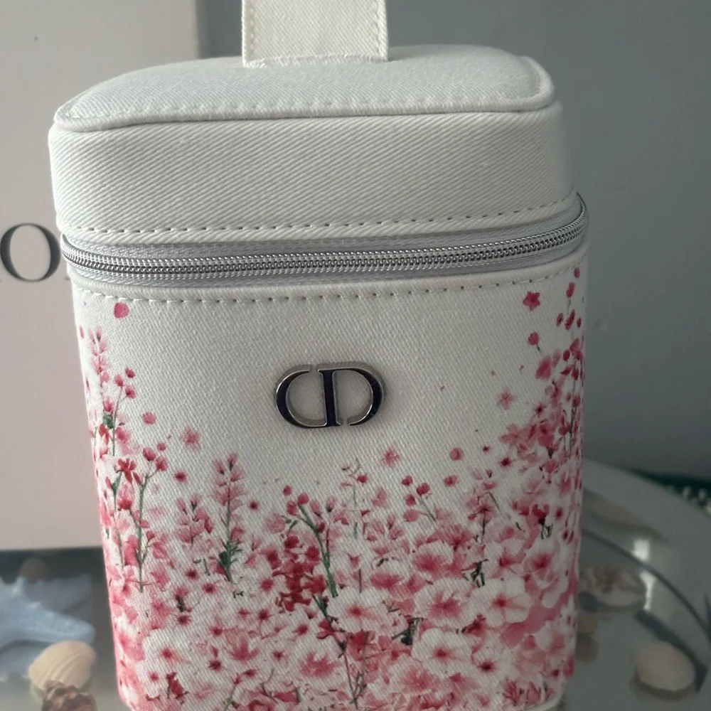 Dior Pink Floral Vanity Case - Picture 3 of 6